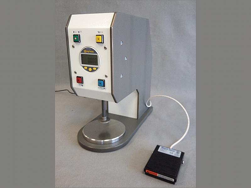 Banc d'essai - Mesureur d'épaisseur automatique - promeca